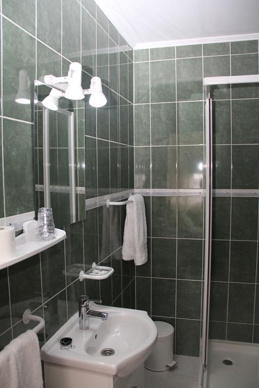 Residencial Montanhes Hotel Vila Real Kültér fotó