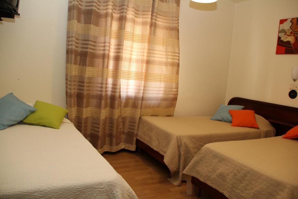 Residencial Montanhes Hotel Vila Real Szoba fotó