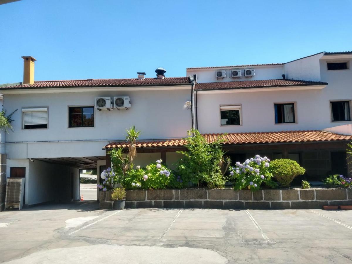 Residencial Montanhes Hotel Vila Real Kültér fotó